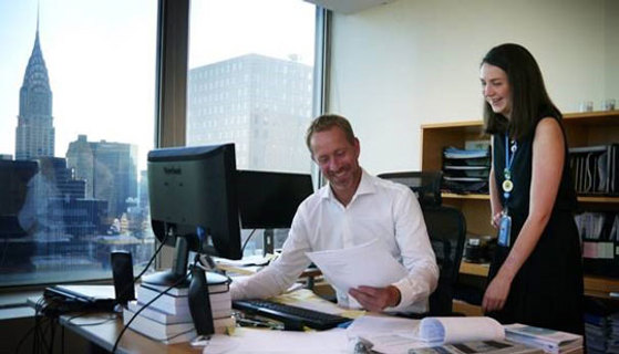 Dagsrapportene fra høynivåuken synliggjør bredden i Norges FN-engasjement. Kari Ranheim Lome og Halvor Sætre utgjør redaksjonen for 2016-utgaven. Farvel, og på gjensyn til neste år! Foto: Martin Fossum, GK New York