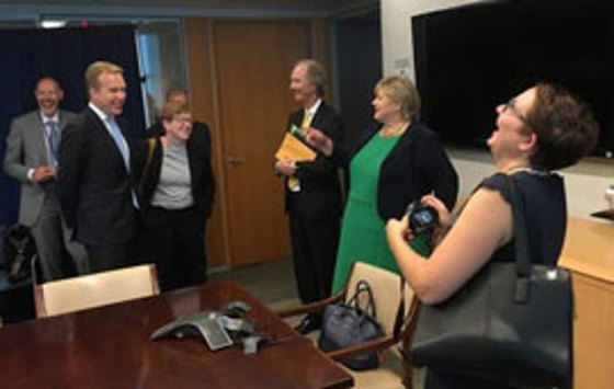 Godt humør (1), her før samtalen med generalsekretær Ban Ki-moon. Foto: Astrid Sehl, UD