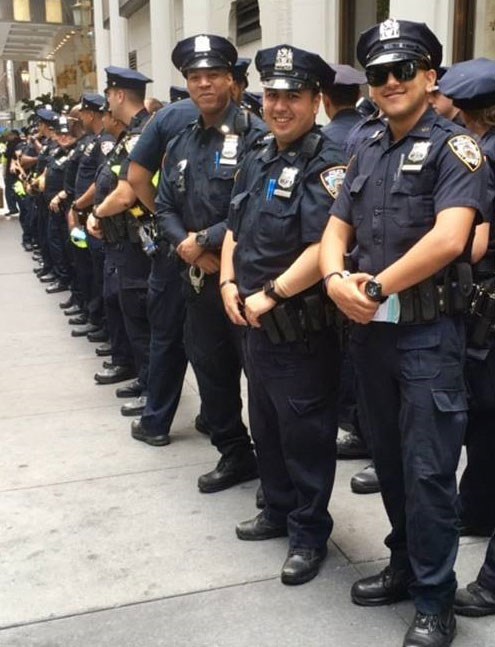 Politi og sikkerhetsstyrker i New York