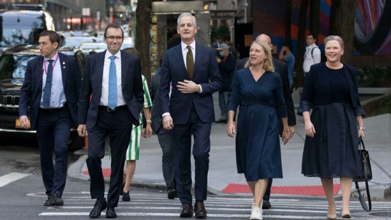 Fire ministere på vei gjennom New Yorks gater til åpningen av FNs generalforsamling. Foto: UD Foto: UD