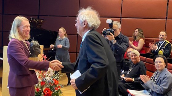 Prof.  Dr. Joachim Dorfmüller  und Aussenministerin Anniken Huitfeldt.  Foto: Marte Lerberg Kopstad, MFA