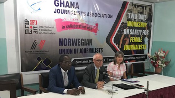 Norwegian ambassador Gunnar Holm (m) at a seminar on press freedom in Ghana's capital Accra. The seminar was supported by Norway. Photo: Siri Andersen, MFA
