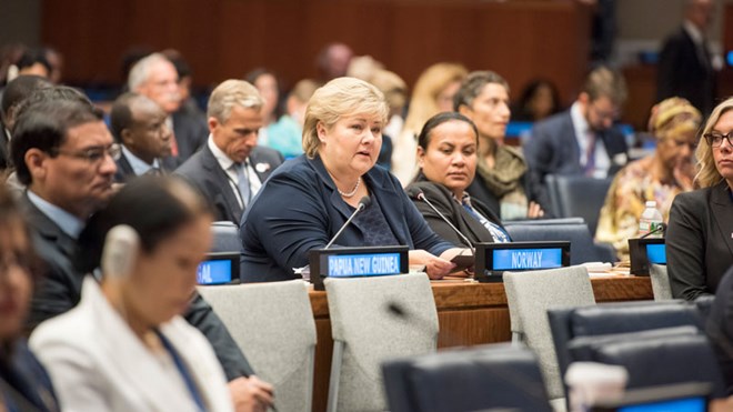 Statsminister Erna Solberg på FNs generalforsamling. Dagens globale utfordringer krever mer forpliktende internasjonalt samarbeid. Loey Felipe, FN