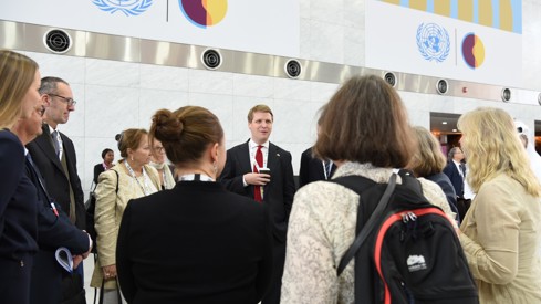 Samtale med den norske delegasjonen.