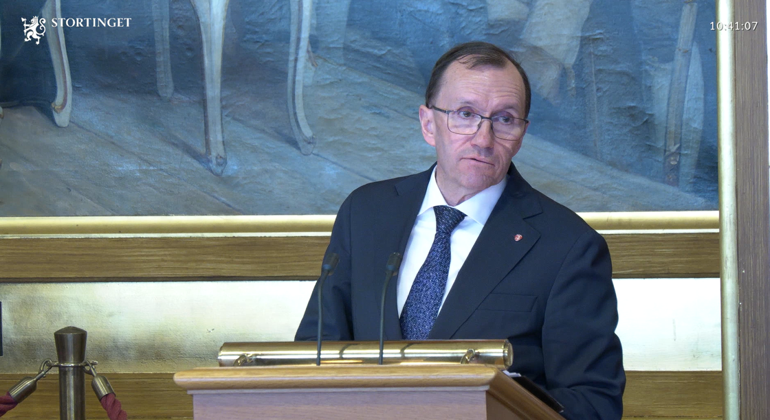 Utenriksministeren på Stortingets talerstol