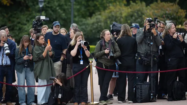 Bilde av fotografer på Slottsplassen
