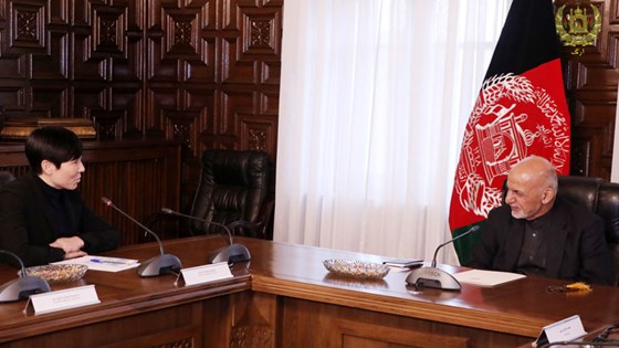 Utenriksminister Ine Eriksen Søreideog Afghanistans president Ashraf Ghani. Foto: Presidentens kontor