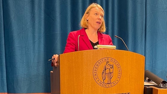 Universitetet i Oslo: Utenriksminister Anniken Huitfeldt under sitt foredrag om den sikkerhetspolitiske situasjonen i Europa. Foto: Ane Lunde, UD