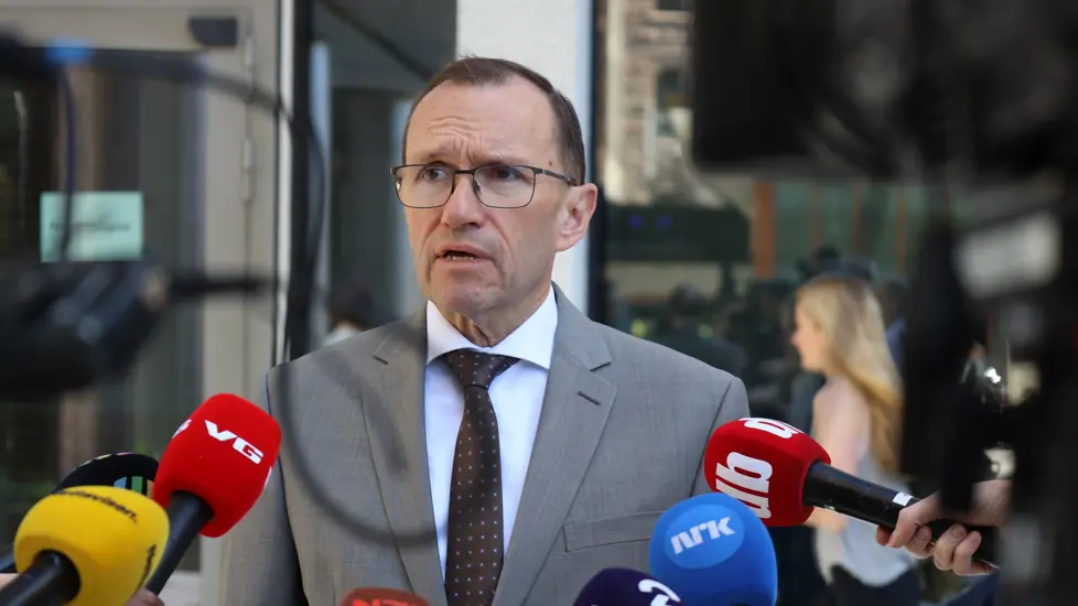 Utenriksminister Espen Barth Eide på pressetreff