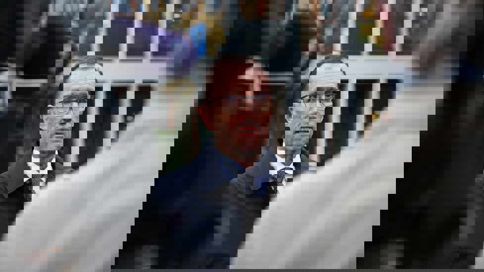 Bilde av utenriksminister Espen Barth Eide som intervjues utendørs