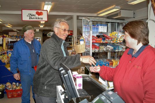 Butikken i Tufsingdalen. Heidi Lundstedt driver butikken.