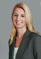 Portrett av Mina Gerhardsen (klikk på bildet for større format)