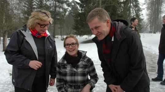 Erik Solheim, Birgit Skarstein, Trine Tveter på Sognsvann. Foto: Gard Nybro-Nielsen