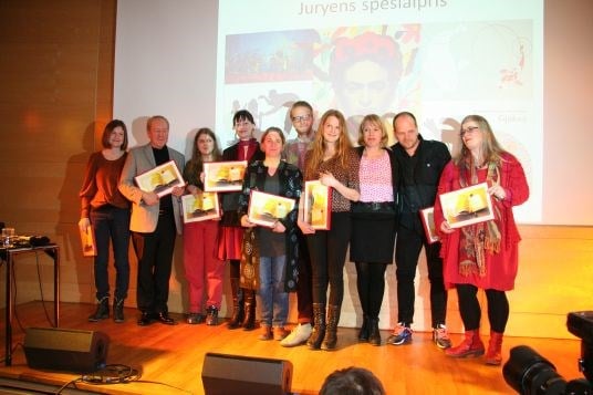 Prisvinnere av Kulturdepartementets priser til barne- og ungdomsbøker utgitt 2011