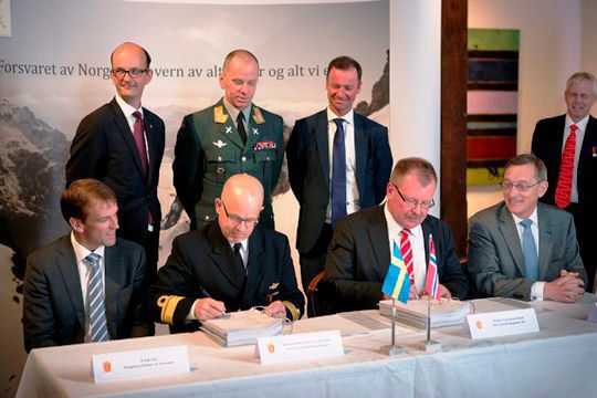 Signering av kontrakt om pansrede kjøretøyer