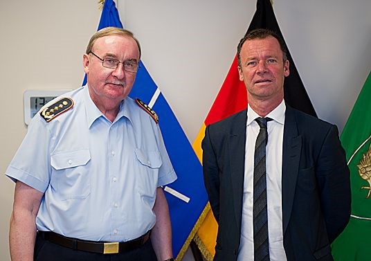 General Manfred Lange, SHAPE og statssekretær Roger Ingebrigtsen