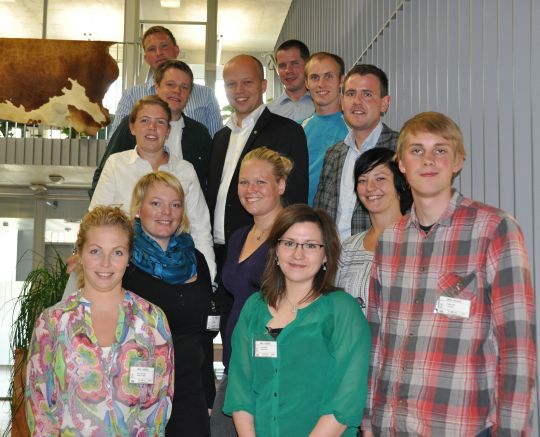 Landbruks- og matminister Trygve Slagsvold Vedum med Ungdomsrådet for landbruket. 