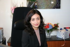 Ny kulturminister Hadia Tajik på plass i kulturministerstolen.