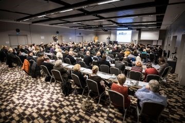 Publikum i salen under Frivillighet Norges Topplederkonferanse 2013