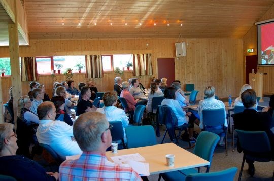 Publikum på kick-off for arbeidslagene i Sørum kommune