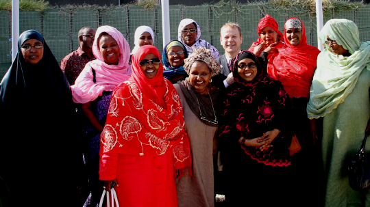 Utviklingsministeren møtte kvinner fra frivillige organisasjoner i Mogadishu i desember 2012. Foto: Svein Bæra/UD