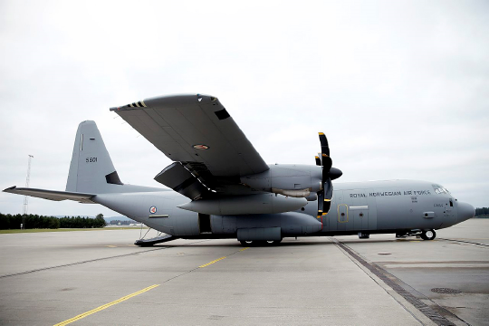 Regjeringen stiller en C-130J Hercules til disposisjon for frakt av personell og utstyr til Sierra Leone for bekjempelse av ebolaepidemien, i samarbeid med Storbritannia.
