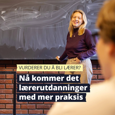Lærerstudent underviser foran tavlen