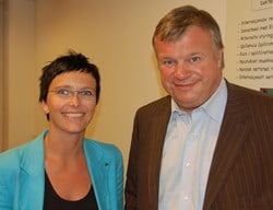 Statsrådene Heidi Grande Røys og Bjarne Håkon Hanssen hos MediaLT, som driver med opplæring, utvikling og tilrettelegging innen IT for funksjonshemmede.