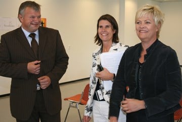 Arbeids- og inkluderingsminister Bjarne Håkon Hanssen, senterleder Lene Solheim Hagen og finansminister Kristin Halvorsen. (FOTO: ANETTE BJERKE)