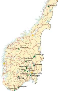 Grønne punkter viser hvor de 16 skogreservatene er. Gule punkter er byene Oslo, Bergen og Trondheim. Kart: Direktoratet for naturforvaltning.