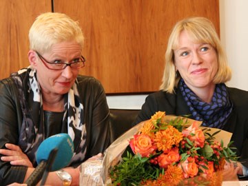 Anne Aasheim og kulturminister Anniken Huitfeldt under dagens pressekonferanse. Foto: Wenche Nybo/Kulturdepartementet