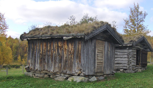 Gammel seterbebyggelse i Vangrøftdalen i Os kommune. Foto: Katoline Finstad Vold.