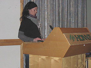 Camilla Høiby Storlien fortalte sin personlige historie om oppstart av egen virksomhet: ”Føl lykken over de små ting”. Foto: FM i Oppland