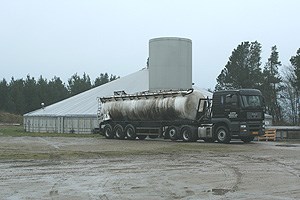 Industriell biogassproduksjon i Vestfold – foto fra studietur til Lemvik i Danmark i 2008. Foto: Vestfold Energiforum