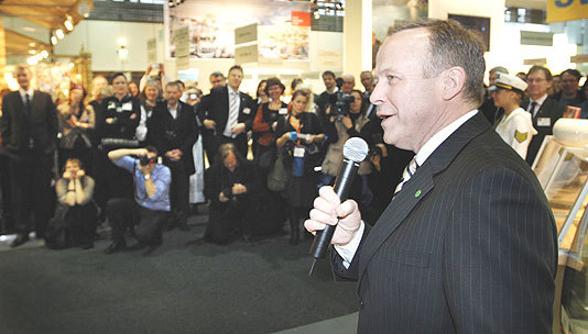 Grüne Woche: Landbruks- og matminister Lars Peder Brekk på Norges stand i 2009