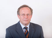 Landbruks- og matminister Lars Peder Brekk portrett
