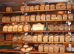 Økologisk: Utvalget av økologisk brød har økt kraftig både i butikker og bakerier, her hos Godt Brød. Foto: Elin Bjørnsson, Newswire