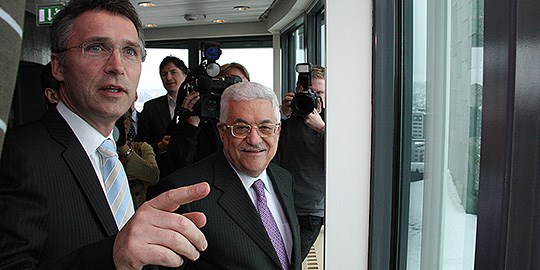 Jens Stoltenberg og Mahmoud Abbas. Foto: Statsministerens kontor