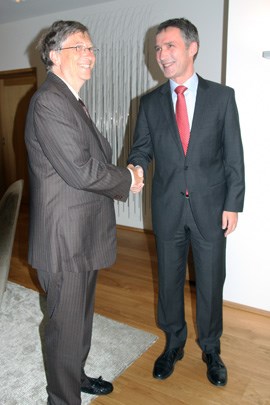 Statsminister Jens Stoltenberg og Bill Gates møttes i Oslo, 16. mai 2011 (Foto: Statsministerens kontor)