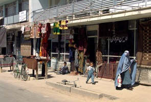 Afhanere på gaten (c) Forsvarsnett