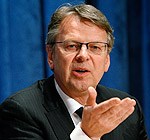 Norges FN-ambassadør Morten Wetland stemte mot Iran og for Øst-Timor til UN Womens første styre. Foto: UD