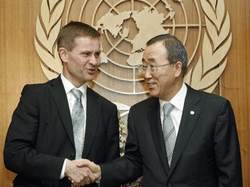 Utviklingsminister Erik Solheim møtte FNs generalsekretær Ban Ki-moon i New York. Foto: Marte Lid, UD