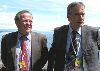 Utenriksminister Støre og landbruks- og matminister Brekk under WTO-forhandlingene i Geneve 21.07.08. Foto: B.Jahnsen/UD