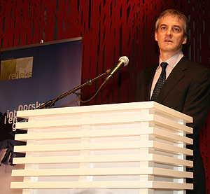 Foreign Minister Støre during his statement at the Freedom of Expression meeting in Oslo. Photo: Pierre de Brisis, MFA