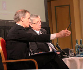 Utenriksminister Støre og statsminister Juncker under Europakonferansen i Oslo 15. juni 2010. Foto. UD