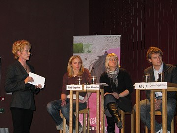 Fra venstre: Bente E. Engesland (møteleder), Mari Eifring (Rød Ungdom), Anne Solvik (Unge Venstre) og Kjell Ingolf Ropstad (KrFU). Foto: Aina Holm/UD