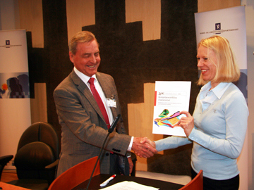 Huitfeldt mottar NOU av Befring