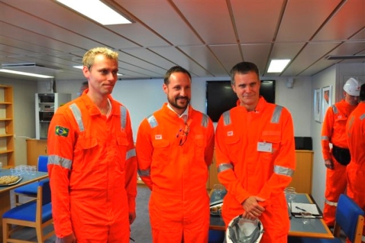 Olje- og energiminister Ola Borten Moe (t.v.) sammen med H.K.H. Haakon Magnus og Statoilsjef Helge Lund