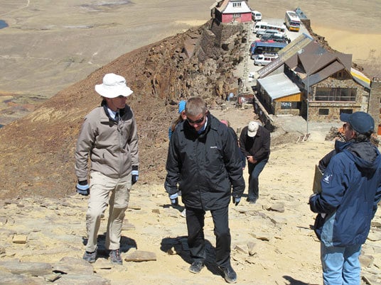 Miljø- og utviklingsminister Erik Solheim besøkte Chatalaya på 5500 meters høyde. Foto: Miljøverndepartementet.