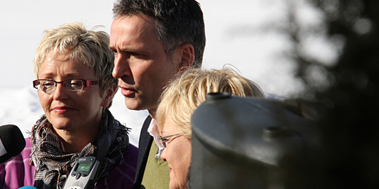 Liv Signe Navarsete, Jens Stoltenberg og Kristin Halvorsen. Foto: Statsministerens kontor